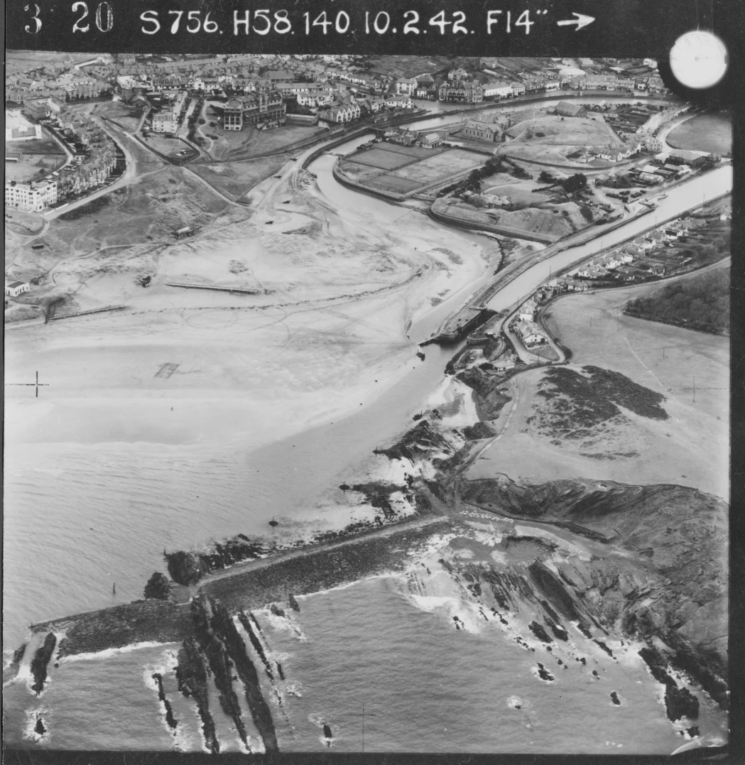 Narrowing beach